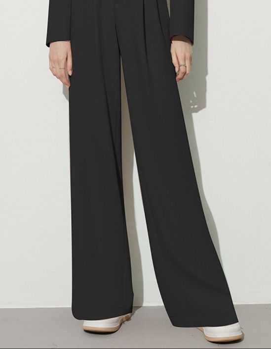 https://fulmo-img-server.com/pants-set/1746856365351_krg61m9c_57z0ultj.jpeg