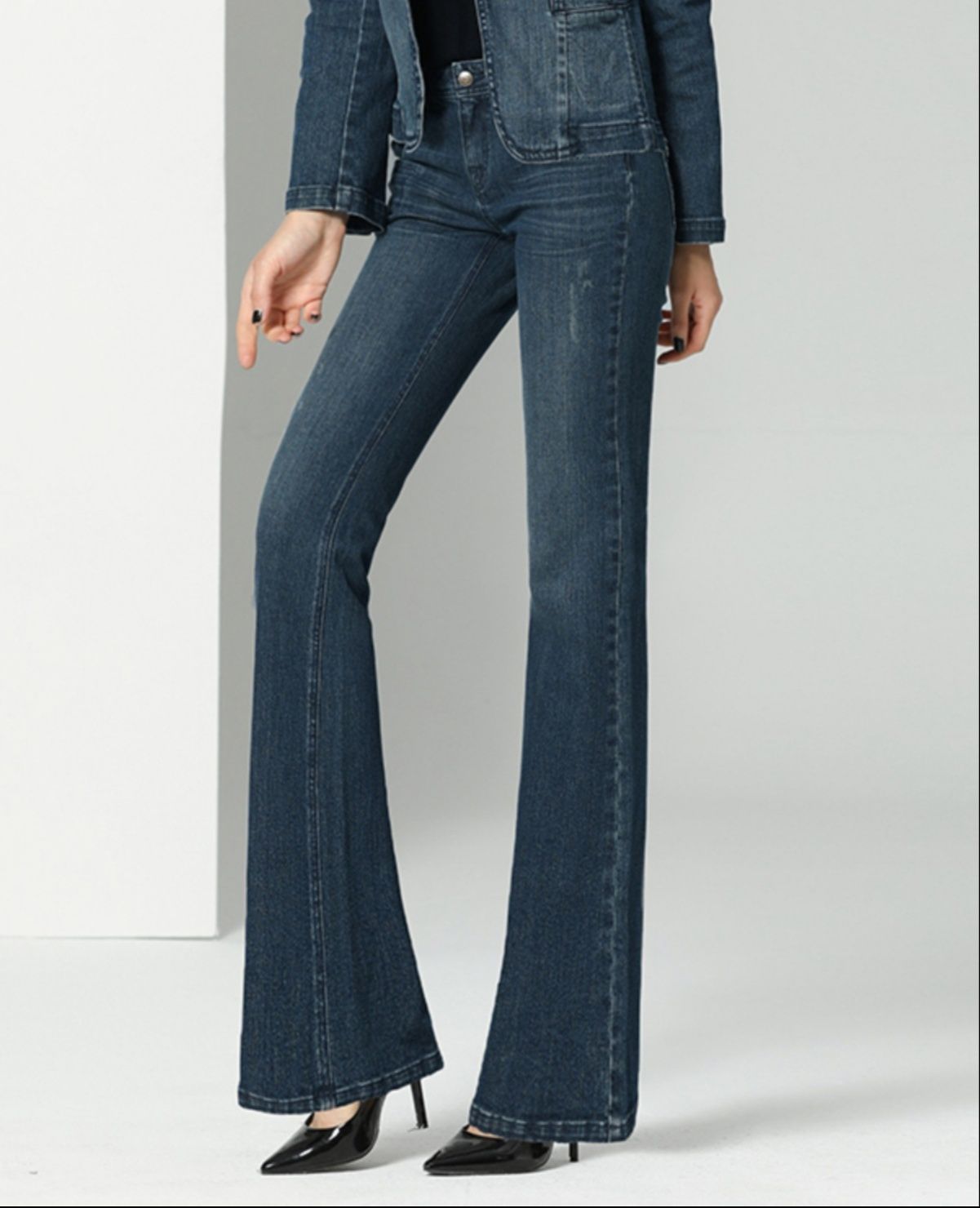https://fulmo-img-server.com/pants-set/1747369393145_w9cyb6z8_xw6m181q.jpeg