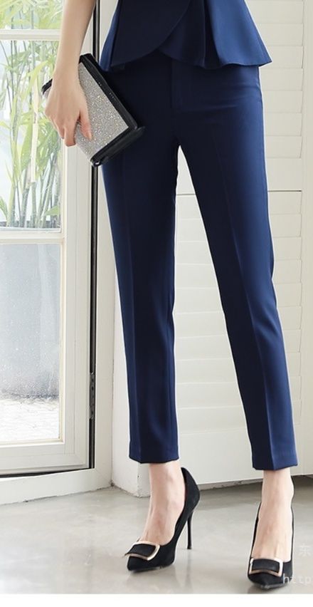 パンツセットアップ すっきり美脚パンツセットアップ