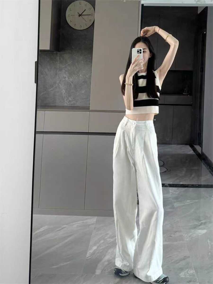 一年中使える！白のパンツセットアップで作る好印象コーデおすすめ10選