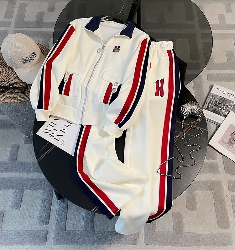 パンツセットアップ サイドラインデザインジップアップジャージ風セットアップ