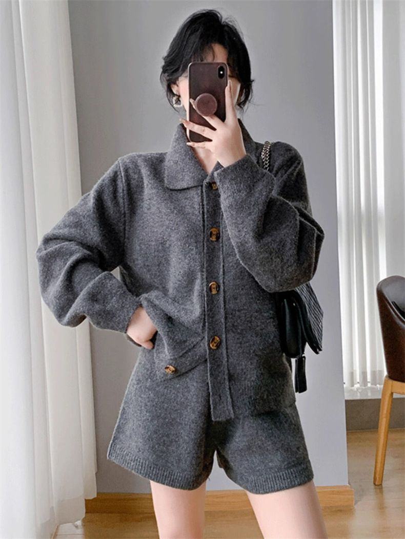 パンツセットアップ ニット素材襟付きジャケット&ショートパンツ上下セット