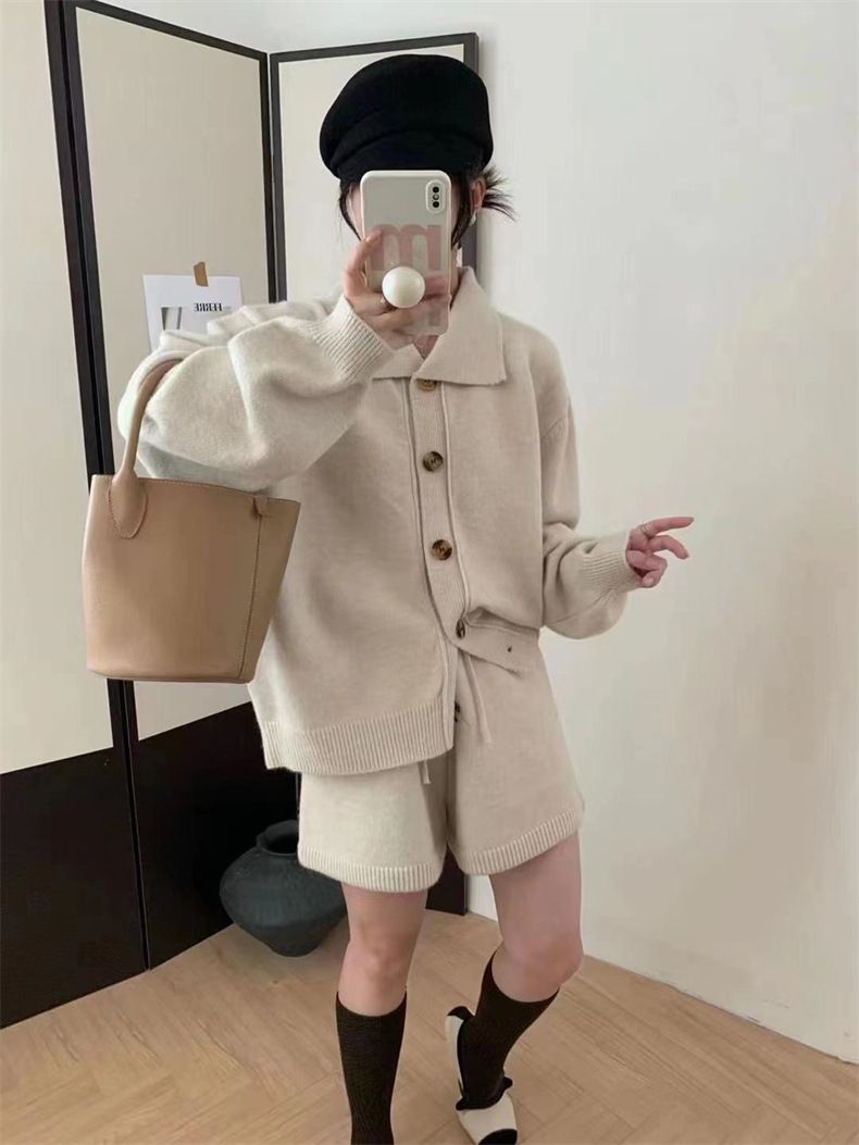 パンツセットアップ ニット素材襟付きジャケット&ショートパンツ上下セット