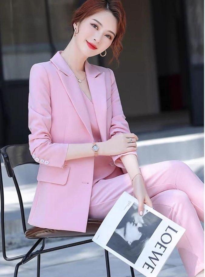 パンツセットアップ 三点式ベスト付きテーラードジャケットパンツセットアップ