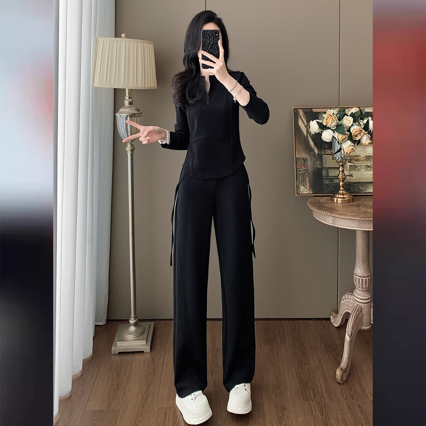 https://fulmo-img-server.com/pants-set/177231b6-1b6c-426e-b1d1-171394c01214.jpg
