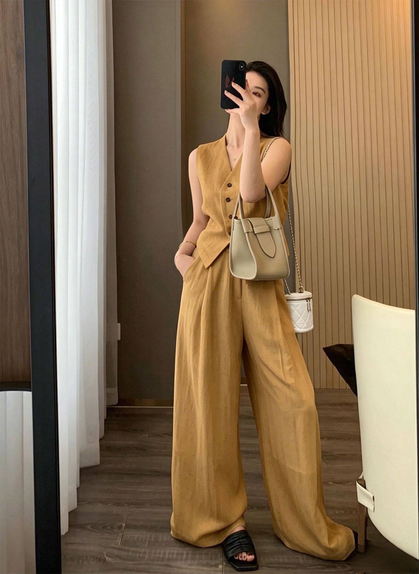 https://fulmo-img-server.com/pants-set/1781403342154_hhipznjf_iyfb69ja.jpeg