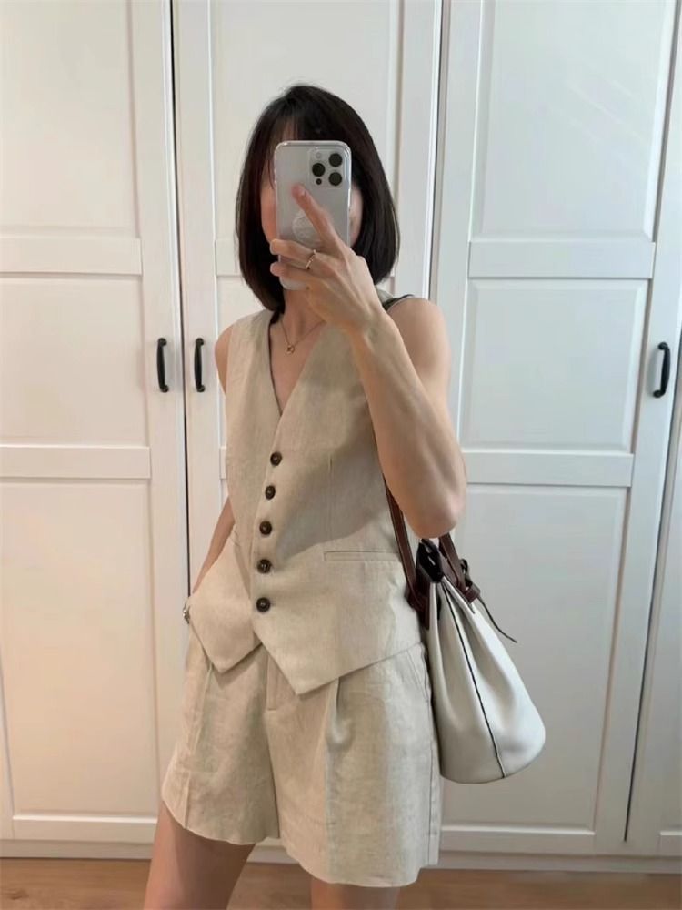 パンツセットアップ 麻混ノースリーブベスト＆ショート丈パンツ