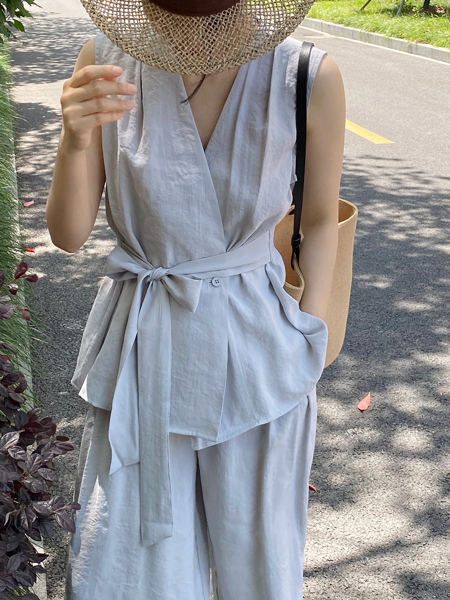 パンツセットアップ 結び目リボン風ノースリーブパンツセット