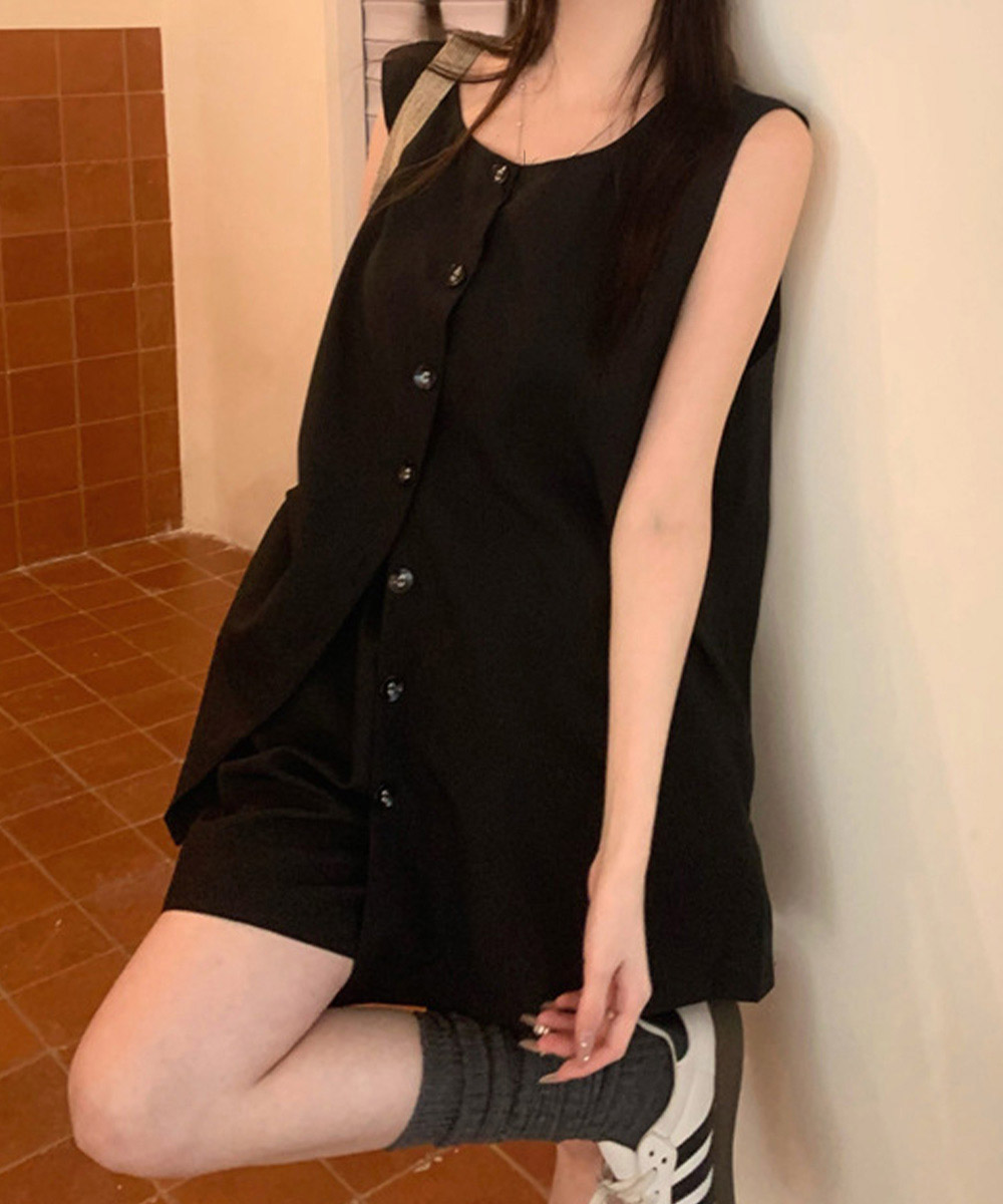 https://fulmo-img-server.com/pants-set/19d4b1b8-ba43-408c-ae7d-42f9e461ae6c.jpg