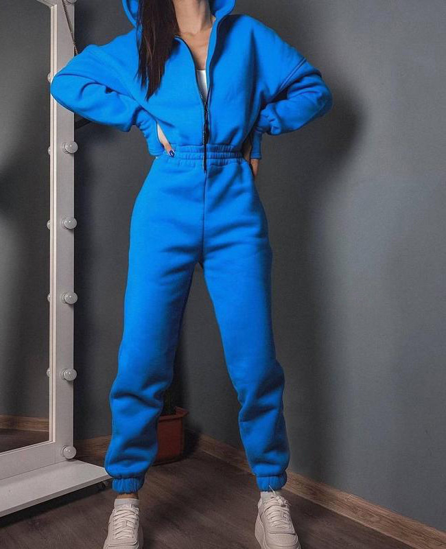 https://fulmo-img-server.com/pants-set/19d594ff-2b8a-4870-807e-102d2f549f4e.jpg