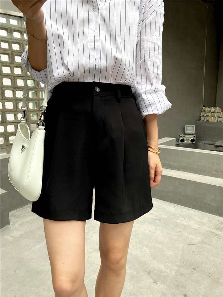 パンツセットアップ 上品シルエット タックショートパンツ