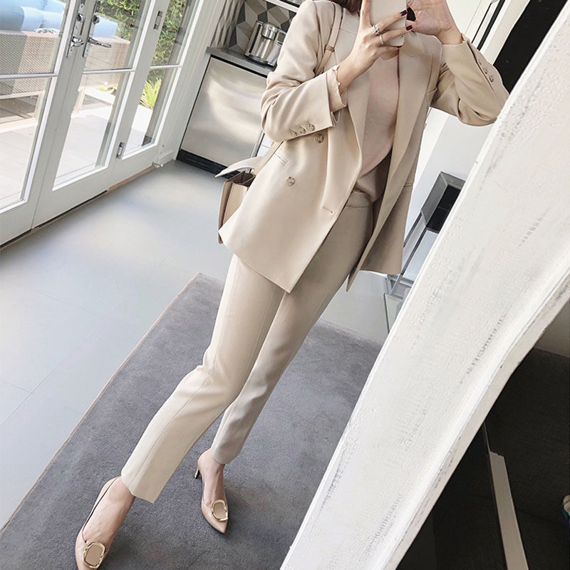 https://fulmo-img-server.com/pants-set/1d50bfe3-a4fb-4c72-b1c9-6455b23cf94a.jpg