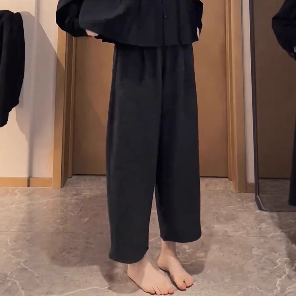 https://fulmo-img-server.com/pants-set/204dba42-a4ac-423d-8ea4-9d5220ebc95b.jpg