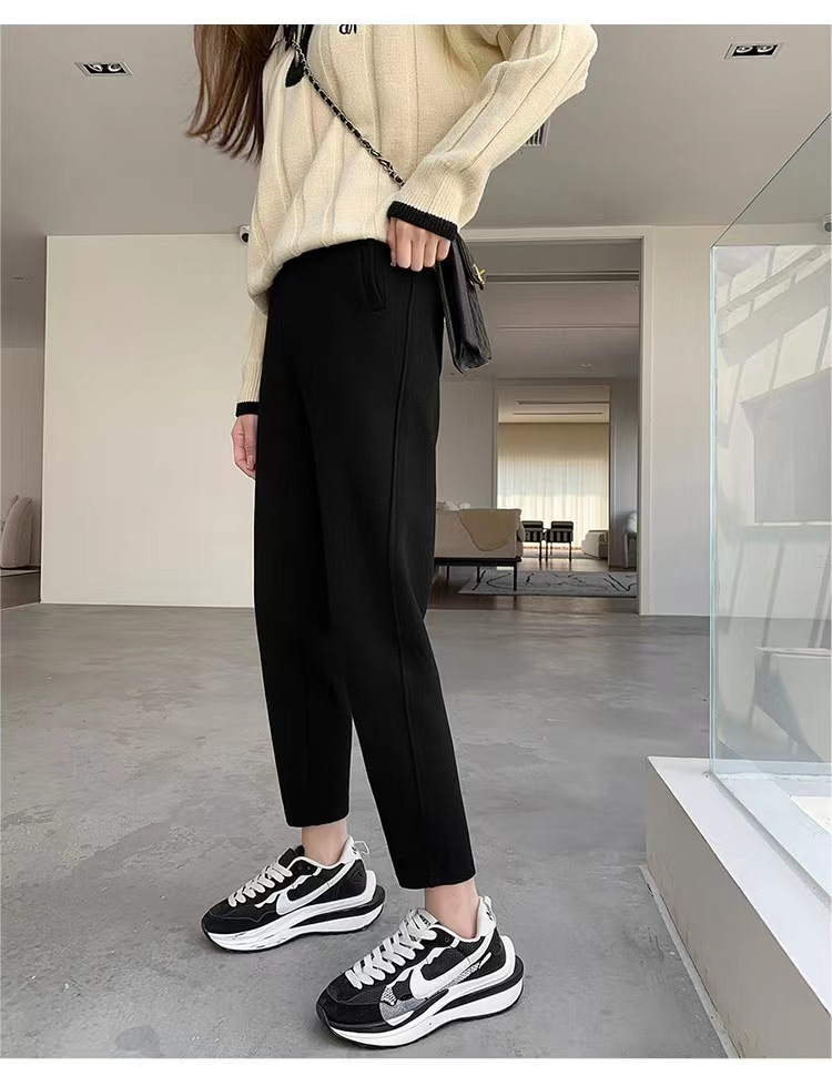 https://fulmo-img-server.com/pants-set/2309ea9c-a6ad-4ee7-b661-82f4602899b6.jpg