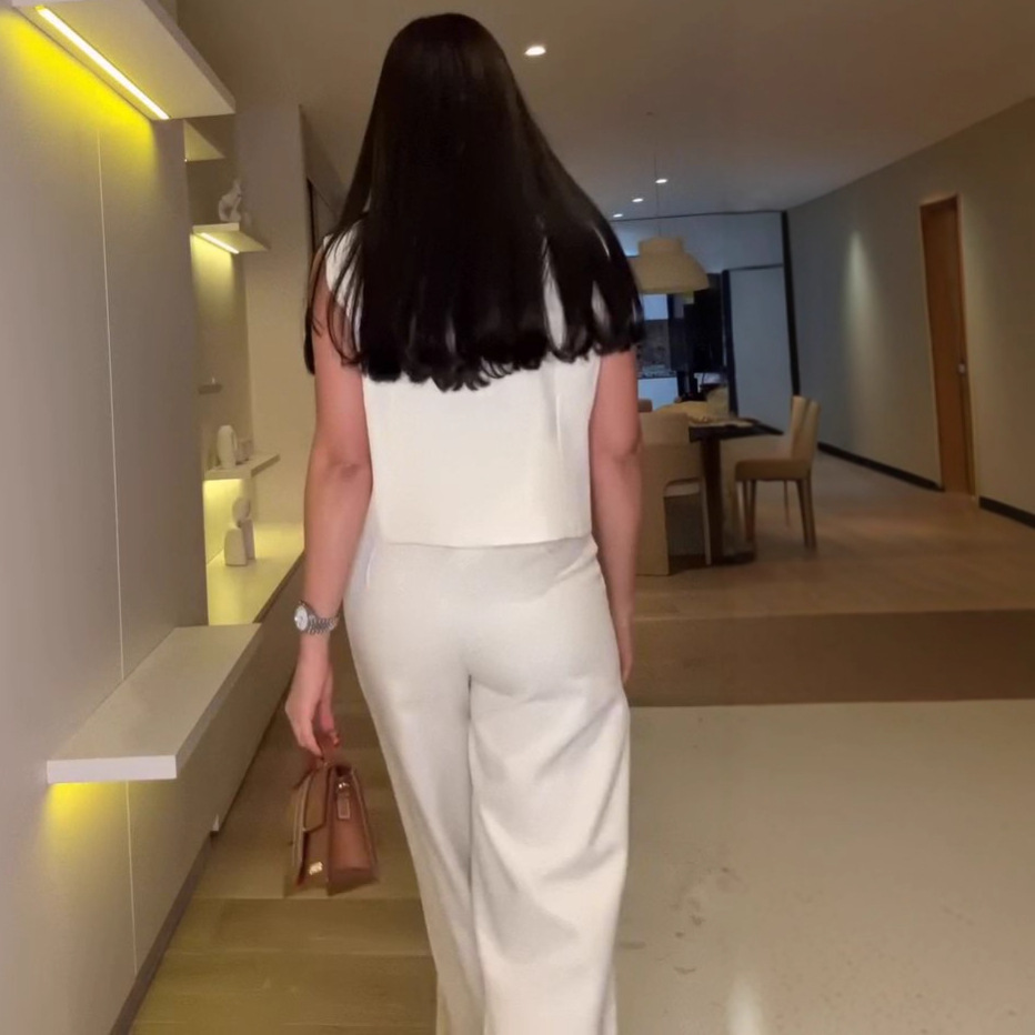 https://fulmo-img-server.com/pants-set/2328d1ee-c65a-488e-bc64-9853f54a3b90.jpg