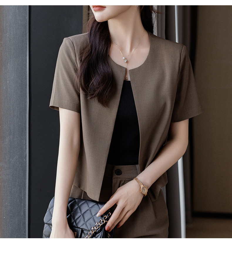 https://fulmo-img-server.com/pants-set/24634899-244c-434b-b48a-81494e5c9bf8.jpg