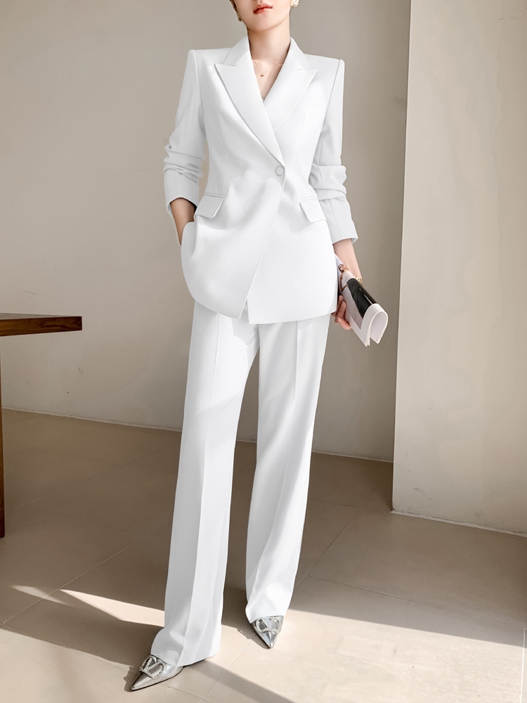 https://fulmo-img-server.com/pants-set/28ec58d0-da81-4ba6-b9a0-8337474ded08.jpg