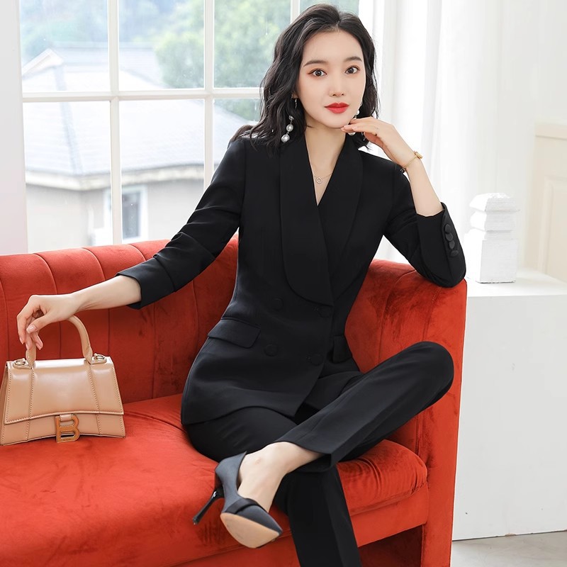 パンツセットアップ 優雅な丸衿ダブル仕立てパンツセット