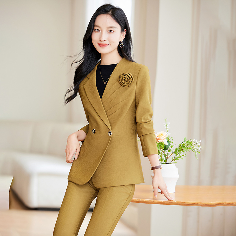 パンツセットアップ フラワーコサージュ付きダブルテーラードジャケットパンツセットアップ