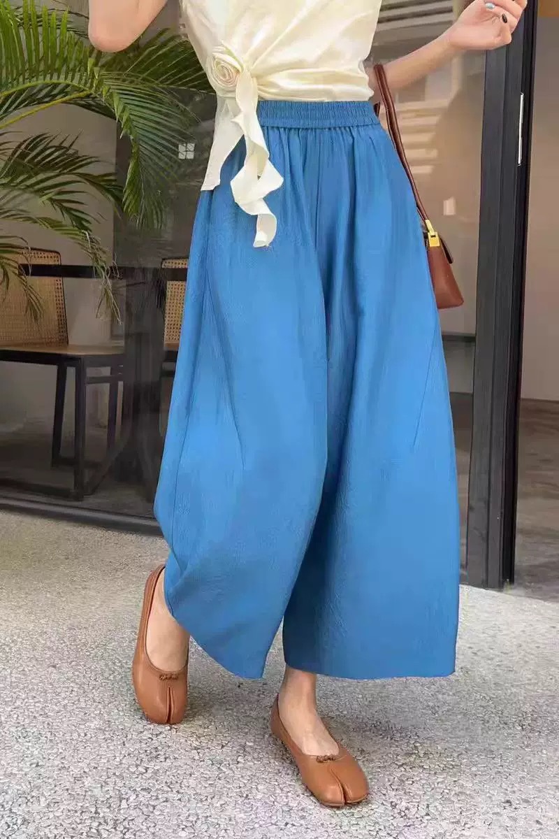 https://fulmo-img-server.com/pants-set/2a5f072e-b4b0-4343-85f9-ba440b8cb0d2.jpg