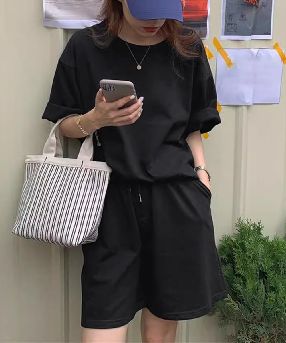 https://fulmo-img-server.com/pants-set/34f6f576-855a-494f-a555-ab8ef2973f45.jpg