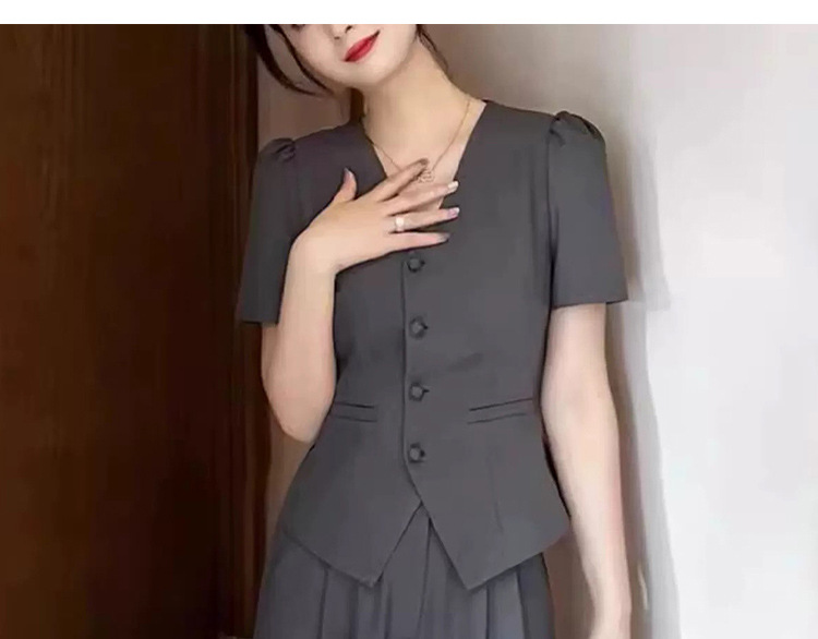 https://fulmo-img-server.com/pants-set/36577832-814e-4f37-a113-34b72c8bb903.jpg