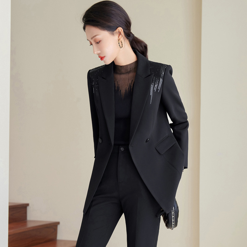 パンツセットアップ 肩飾り輝きパンツセットアップ