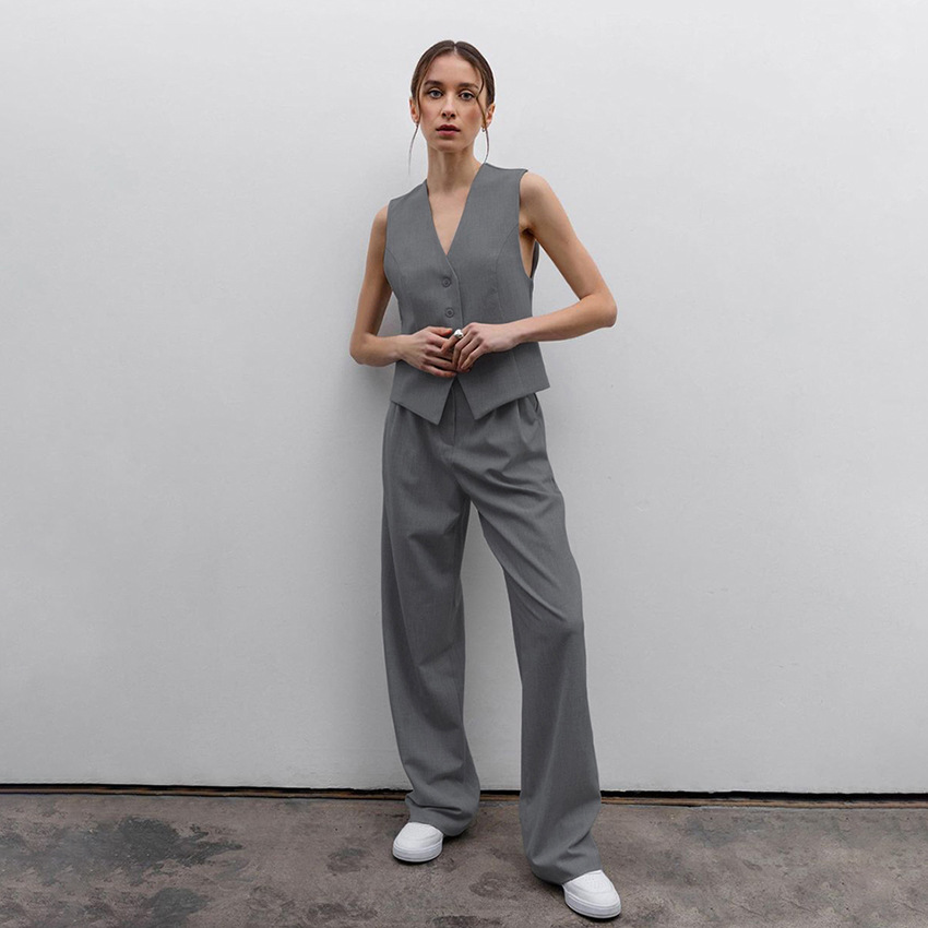 https://fulmo-img-server.com/pants-set/3de31063-ad8e-4d73-9854-b4e3fe28984e.jpg