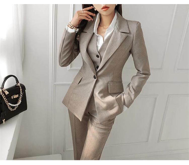 https://fulmo-img-server.com/pants-set/3f523b31-a9f5-4b2f-af8a-66c8d7e5a46b.jpg