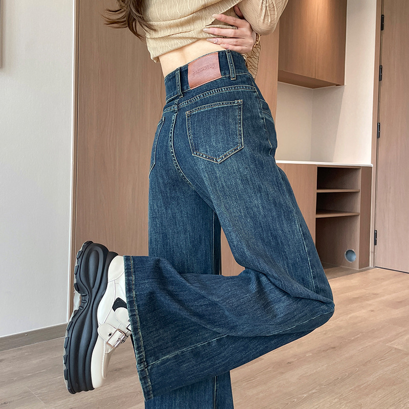 https://fulmo-img-server.com/pants-set/41ad437d-6b7b-42b1-b192-e6a4c96fe55d.jpg