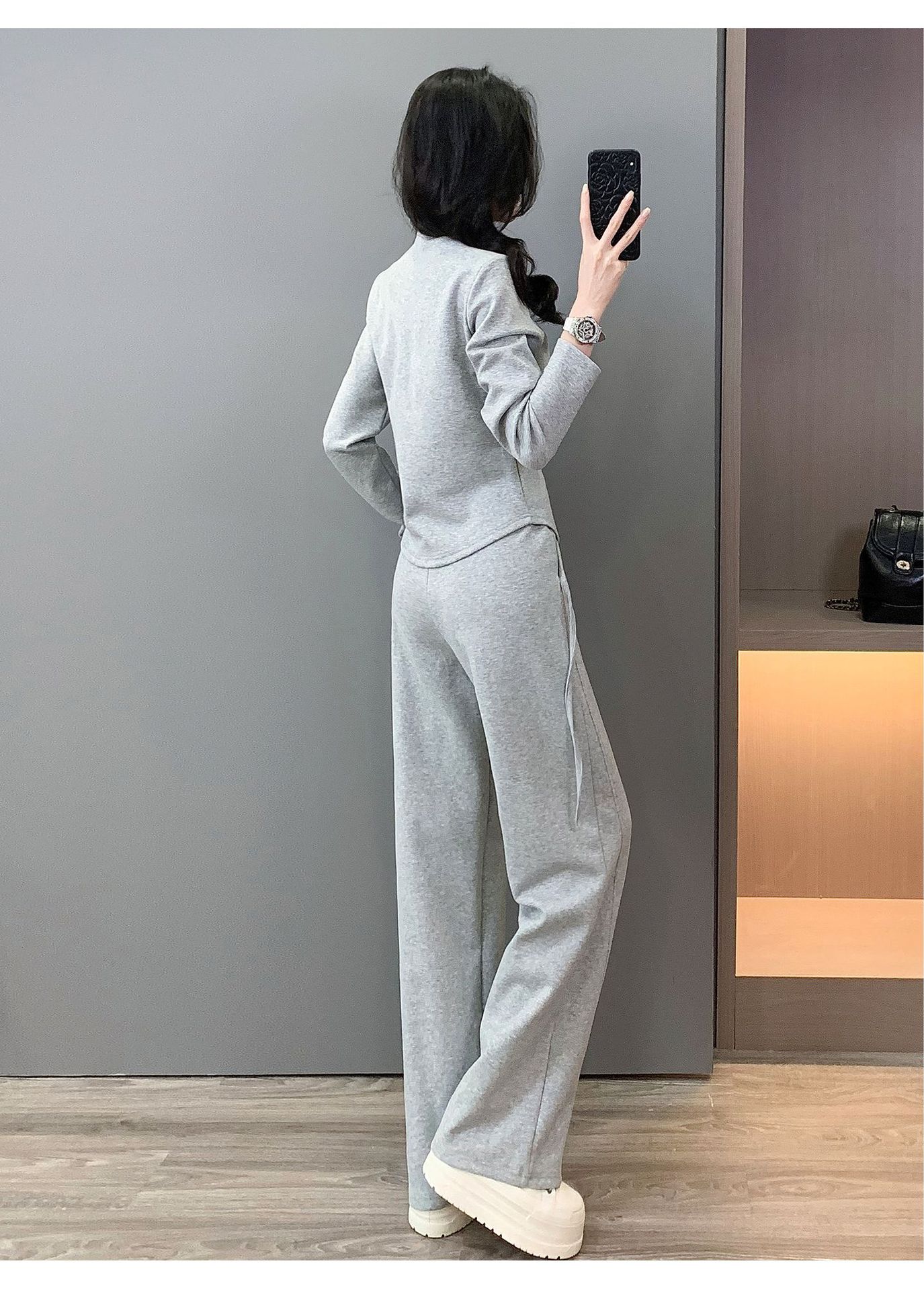 https://fulmo-img-server.com/pants-set/42fc1269-99d4-43a4-a3fa-78c3b2640800.jpg