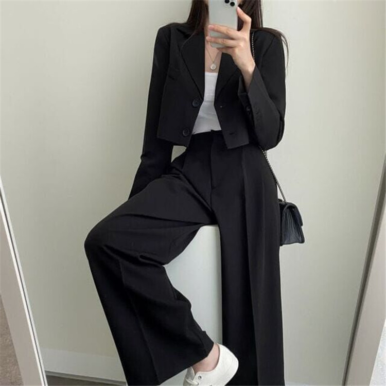パンツセットアップ クロップド丈ゆったりパンツセットアップ