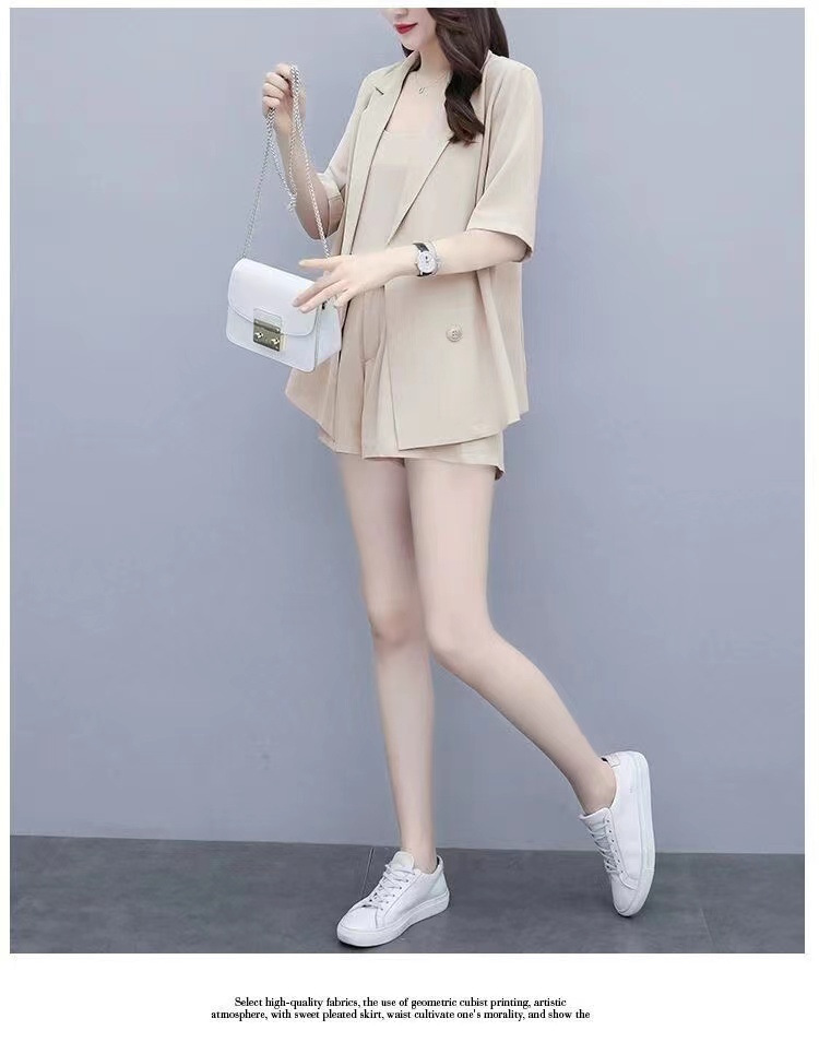 パンツセットアップ 洗練半袖ジャケットショートパンツセット