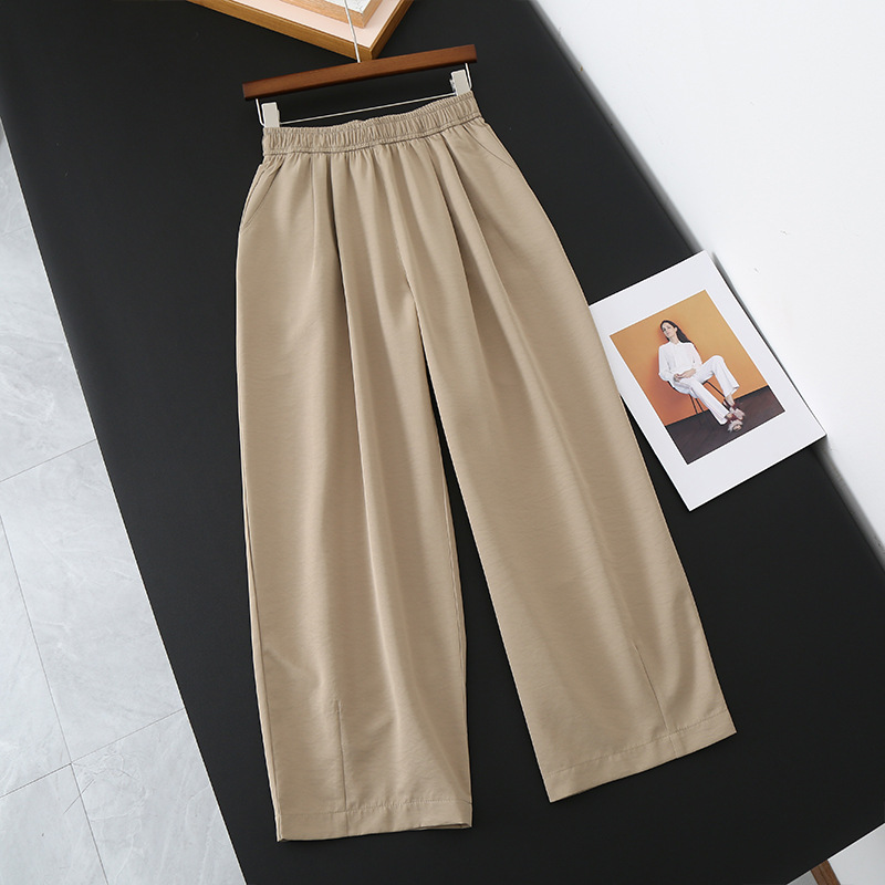 https://fulmo-img-server.com/pants-set/44e1ee4b-b15b-404b-9357-93a449dd70d8.jpg