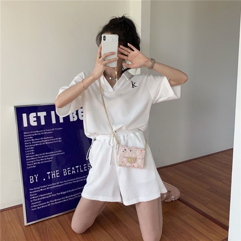 パンツセットアップ 刺繍入り襟付きパンツセットアップ