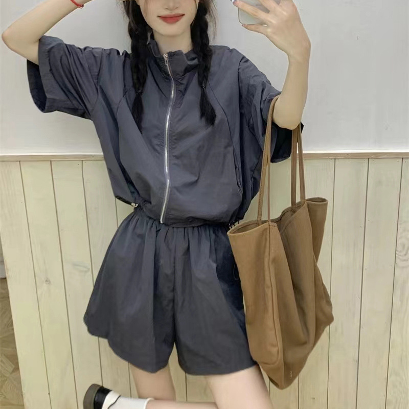 パンツセットアップ ジップアップブルゾン風ショートパンツセット