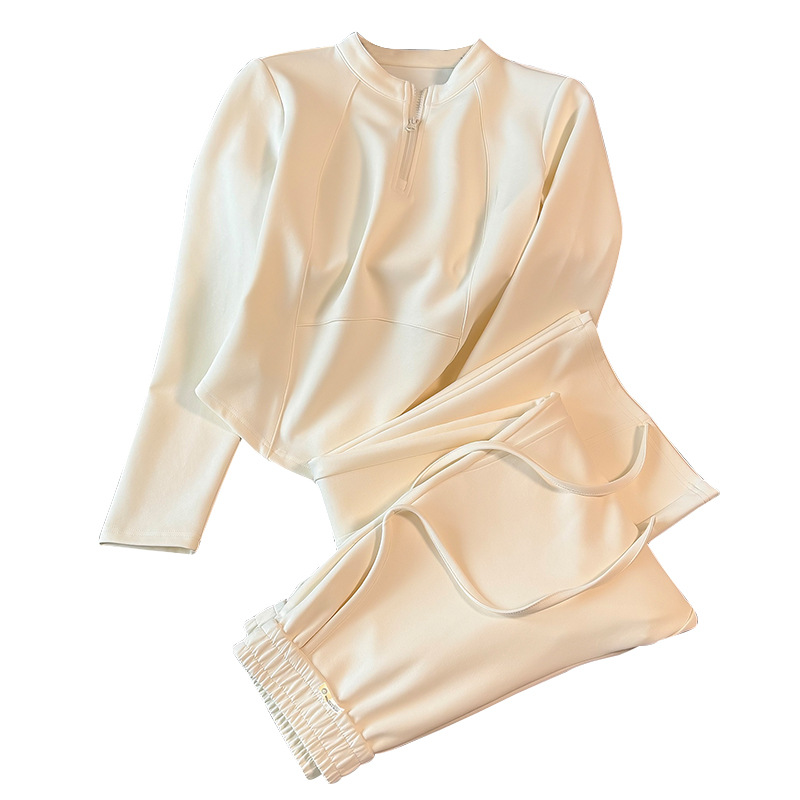 https://fulmo-img-server.com/pants-set/47dbe6e1-e37d-4e2c-ab4b-68109b13d455.jpg