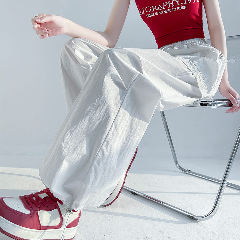 https://fulmo-img-server.com/pants-set/49f441af-f0bd-44ad-837d-6df2feb56ba2.jpg
