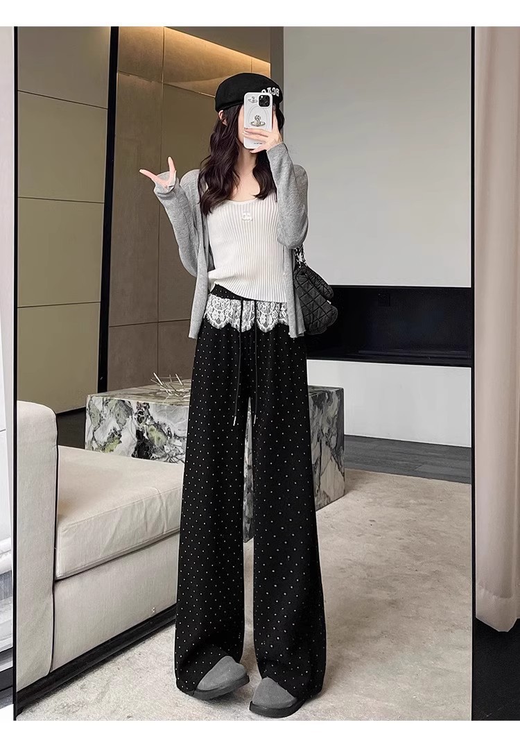 https://fulmo-img-server.com/pants-set/4ba6b8ed-2d79-492c-8336-d0a02d9c36fd.jpg