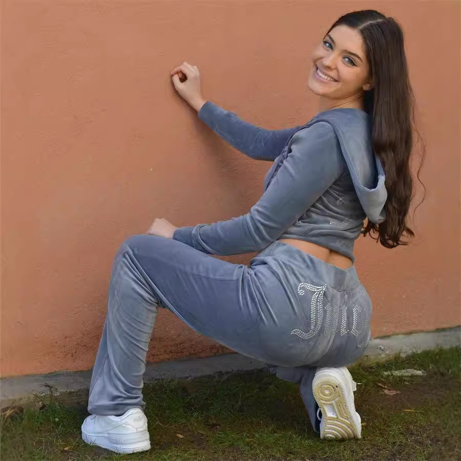 パンツセットアップ フード付きベロア調パンツセットアップ