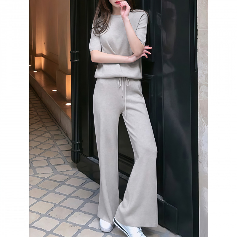 パンツセットアップ 上質素材のゆったりパンツセットアップ