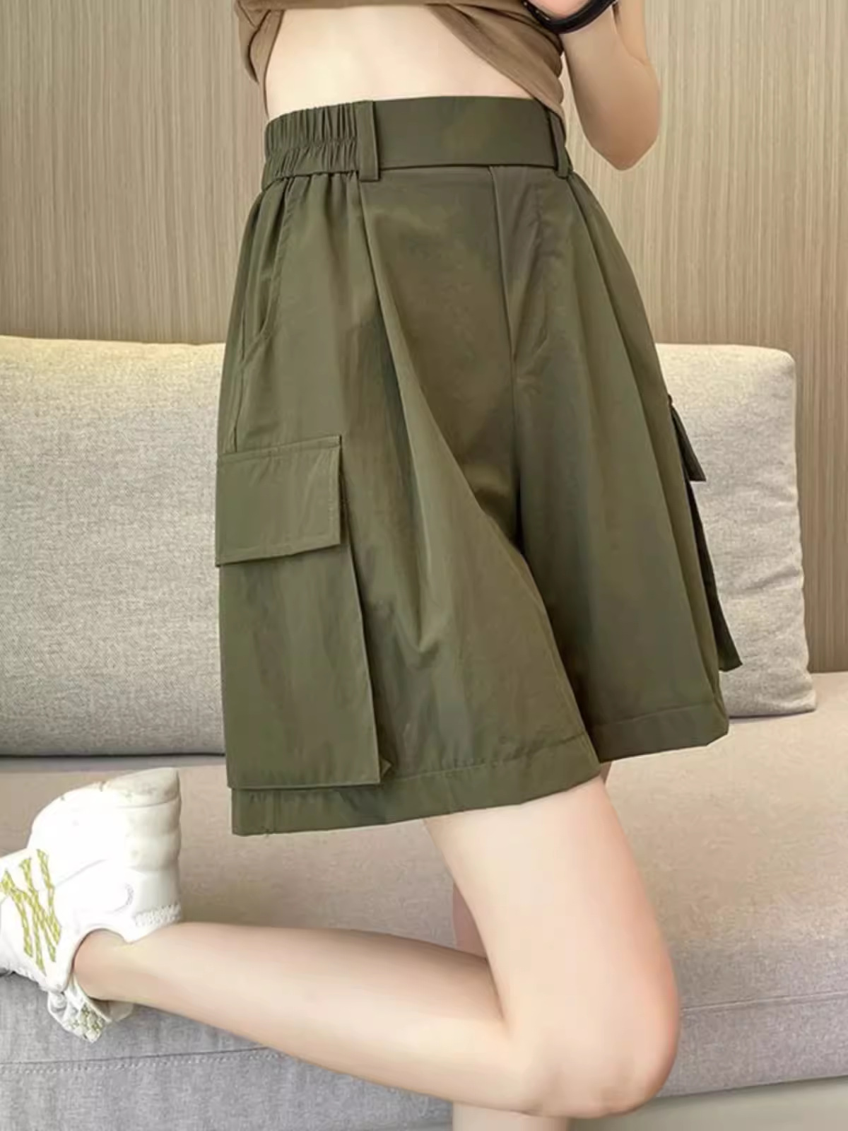 パンツセットアップ ポケット付きハイウエストショートパンツ