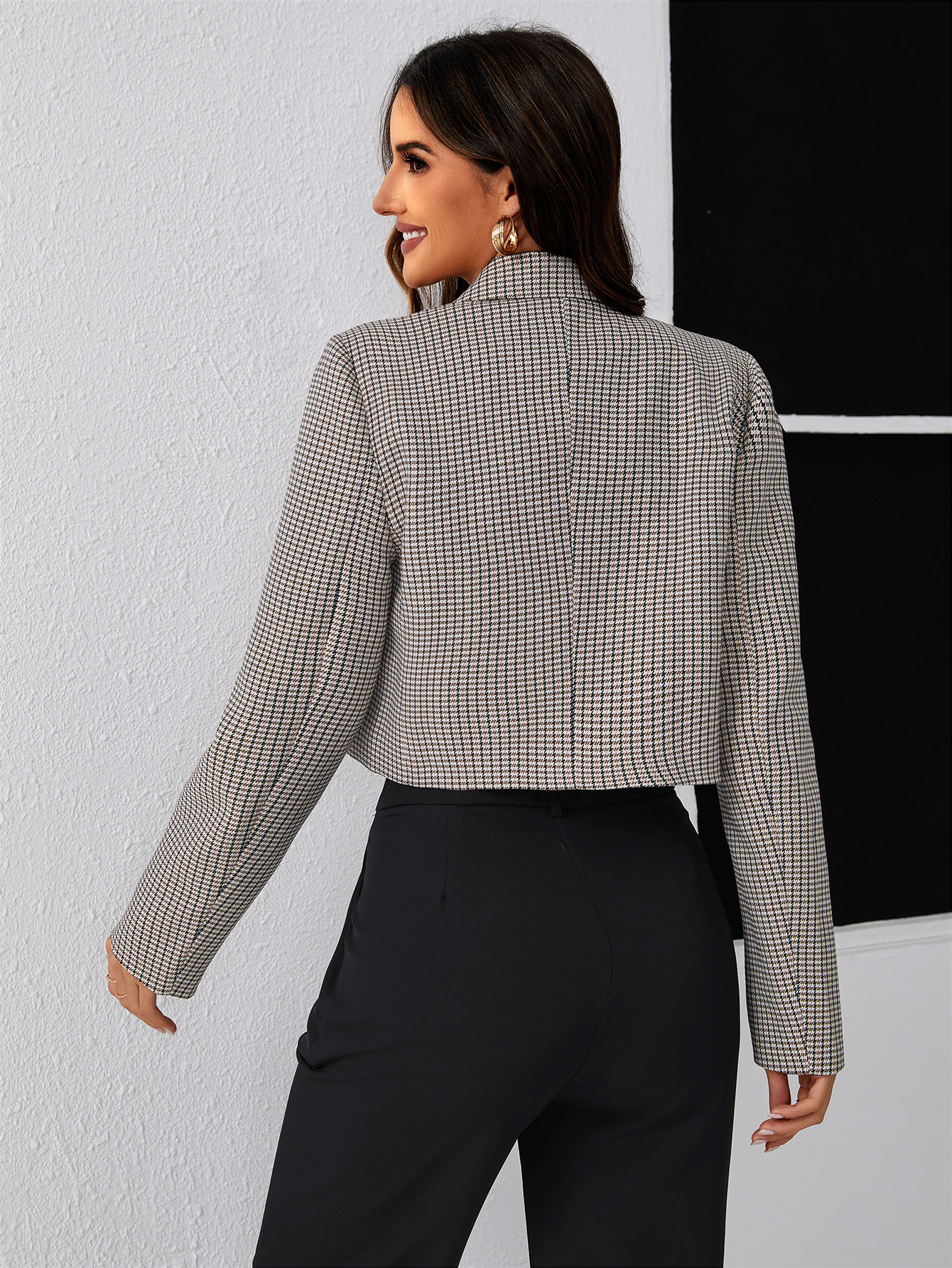 https://fulmo-img-server.com/pants-set/4ee8d7bf-4aef-4a08-b8a4-9ebe324bb8fc.jpg