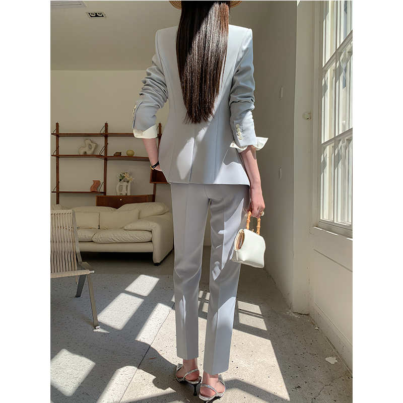 https://fulmo-img-server.com/pants-set/549c7039-8c80-456d-9eda-6ec3338d8be4.jpg