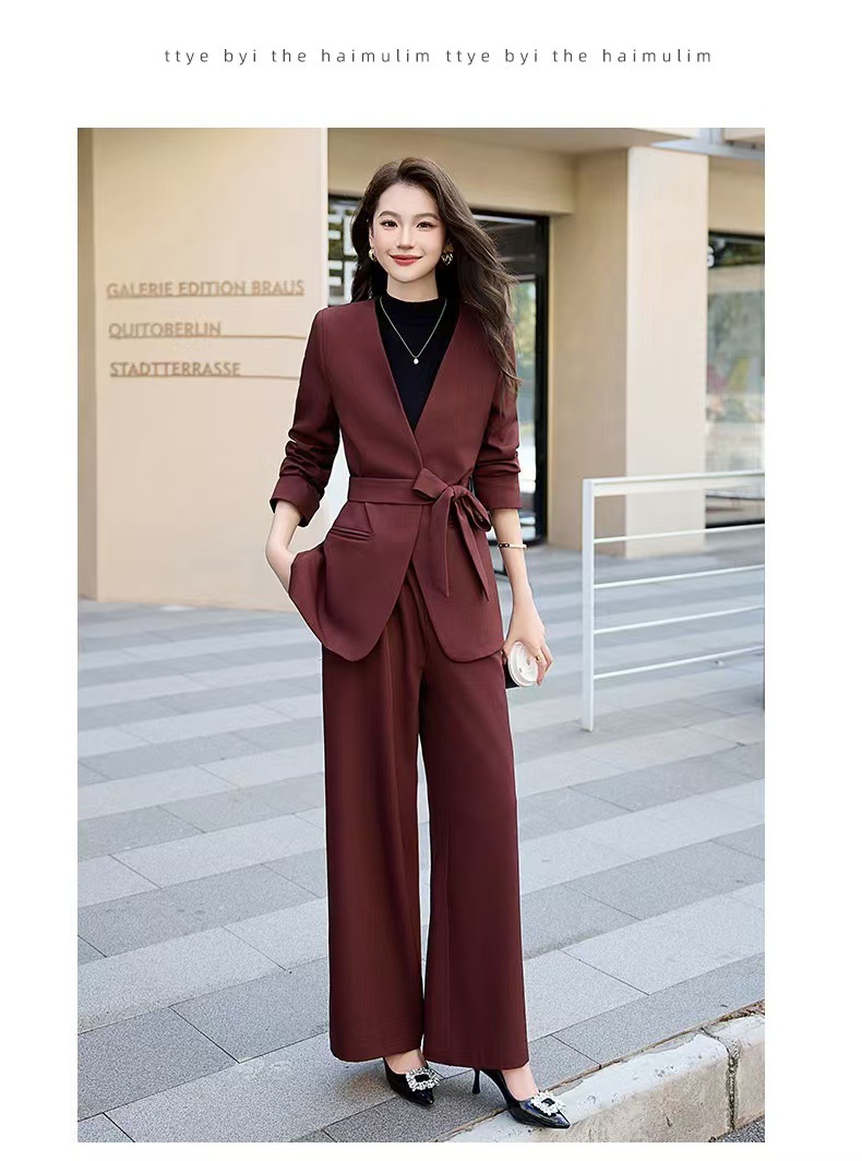 https://fulmo-img-server.com/pants-set/54b4a399-c801-41f7-bea3-aa67eb807ccf.jpg
