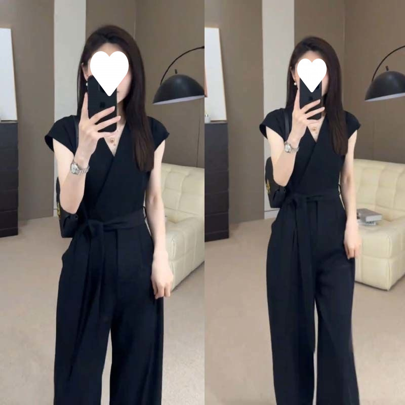 https://fulmo-img-server.com/pants-set/591628ee-9ae7-4cec-a88c-5857ae414195.jpg