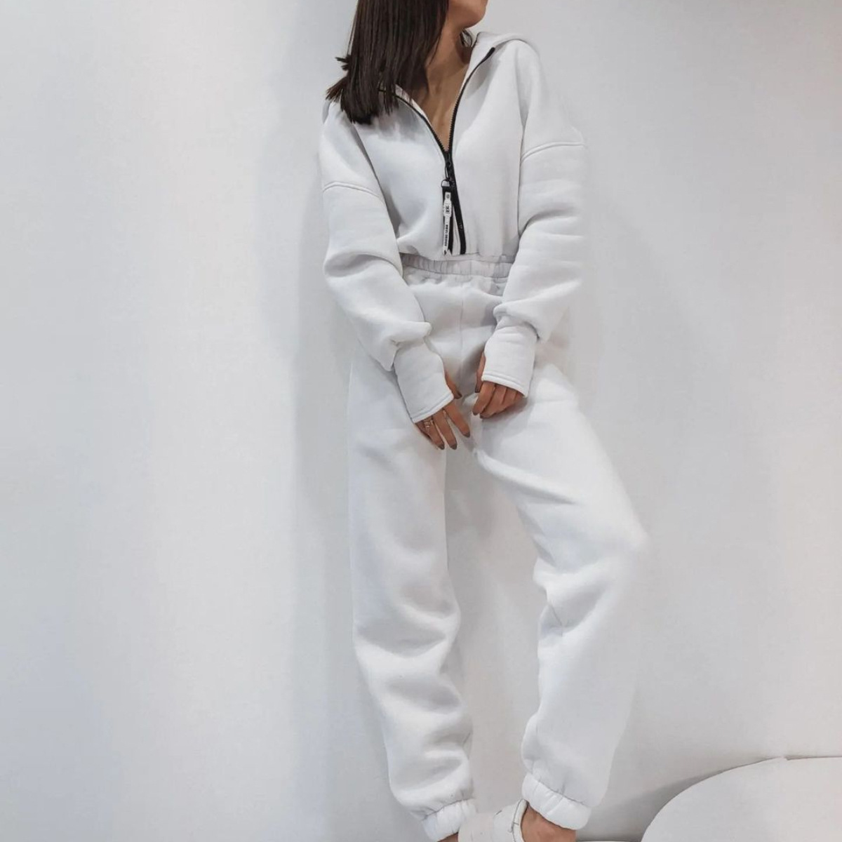 https://fulmo-img-server.com/pants-set/5d76bd38-613b-4576-8a84-67ee83ee398c.jpg