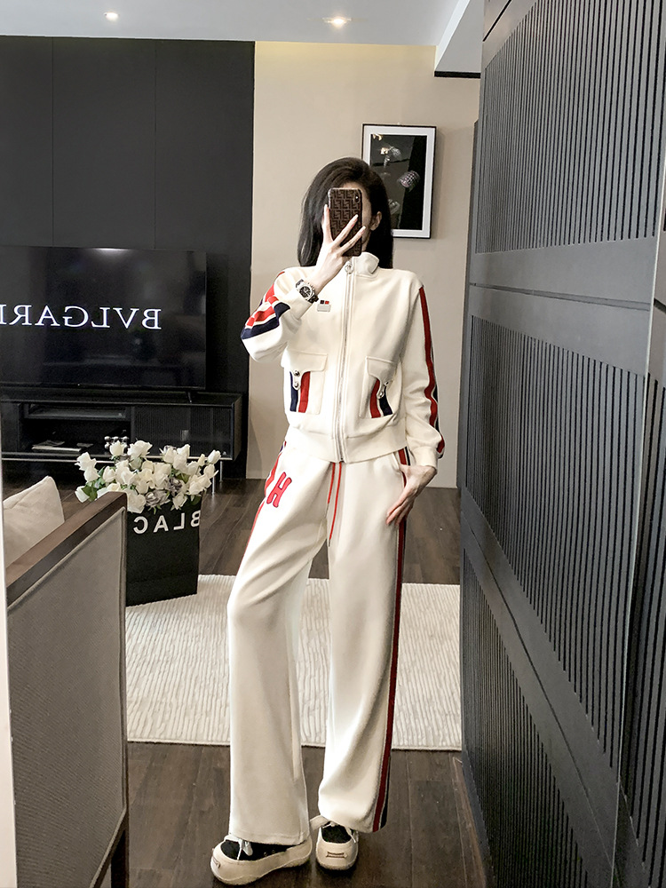 パンツセットアップ サイドラインデザインジップアップジャージ風セットアップ