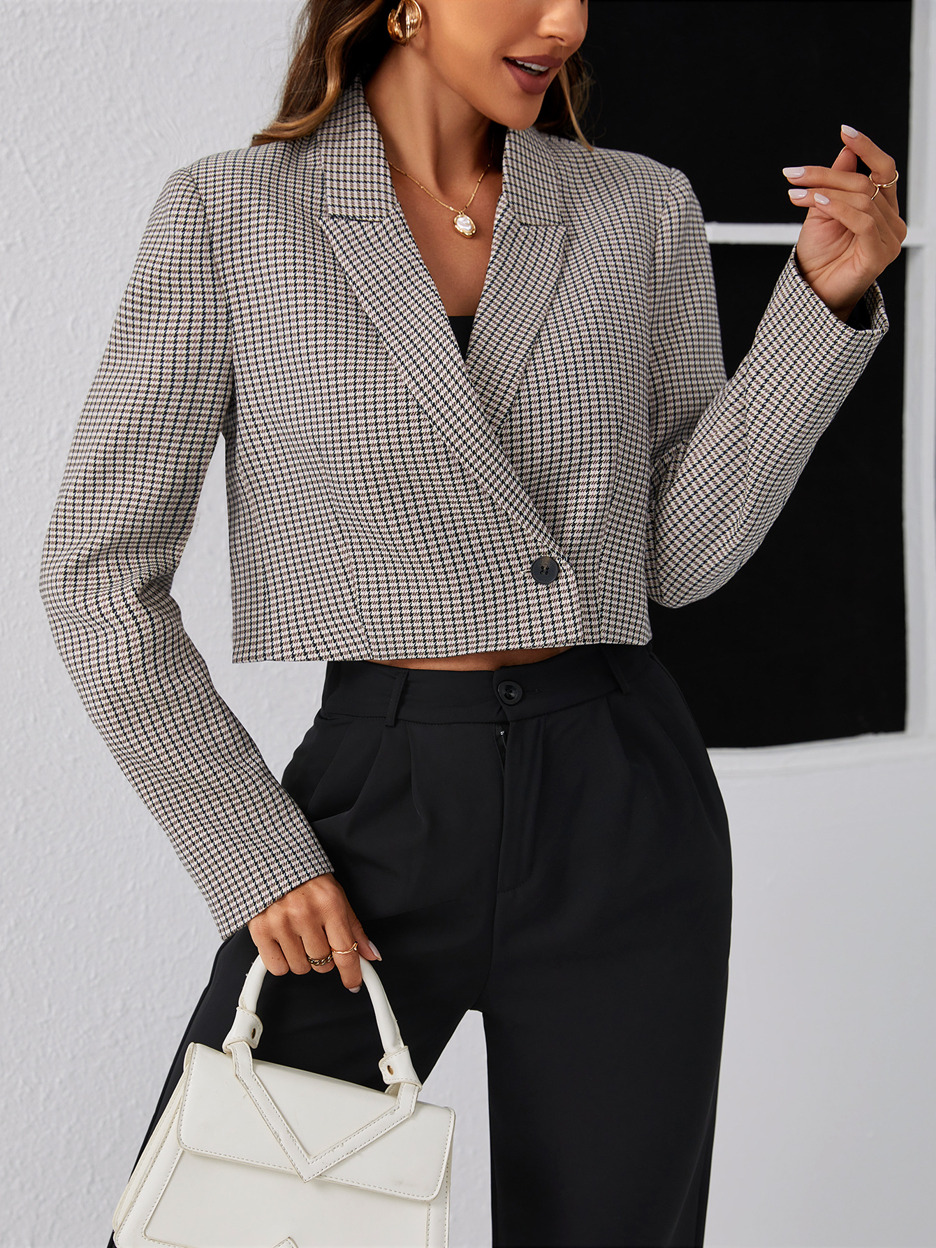 https://fulmo-img-server.com/pants-set/5f9db470-3a37-49b6-af05-b9d070cab821.jpg