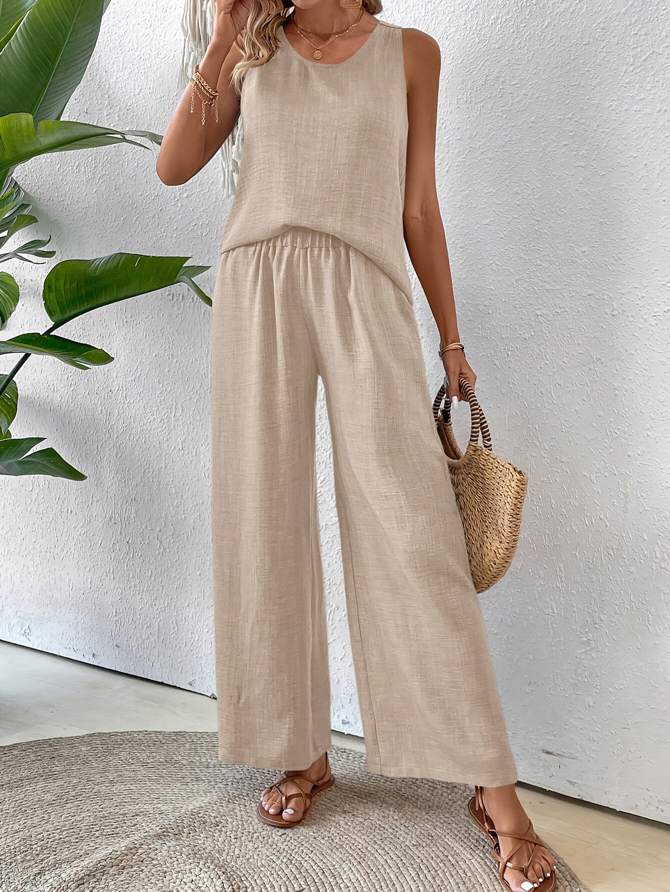 https://fulmo-img-server.com/pants-set/608c8041-1381-46e5-af77-72a8eec70797.jpg